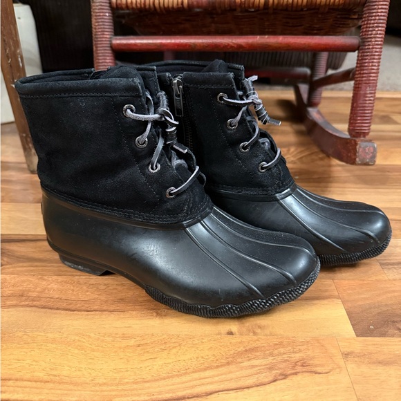 Sperry Shoes - Sperry Top-Sider Saltwater Duck Boot in black womans size 7